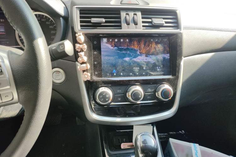 Used Nissan Tiida 2023 1.6L CVT Smart Drive Version Audio And AC Panel