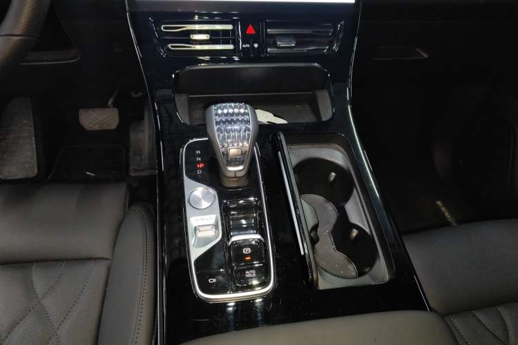 Used GAC Trumpchi M8 2024 Master Series 400T Prestige Edition
