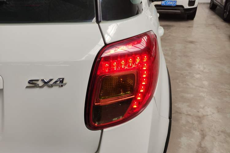 Used Suzuki SX4 2013 1.6L Manual CoolRide Model
