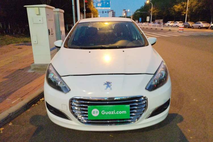 Used Peugeot 308 2012 1.6L Manual YouShang Edition
