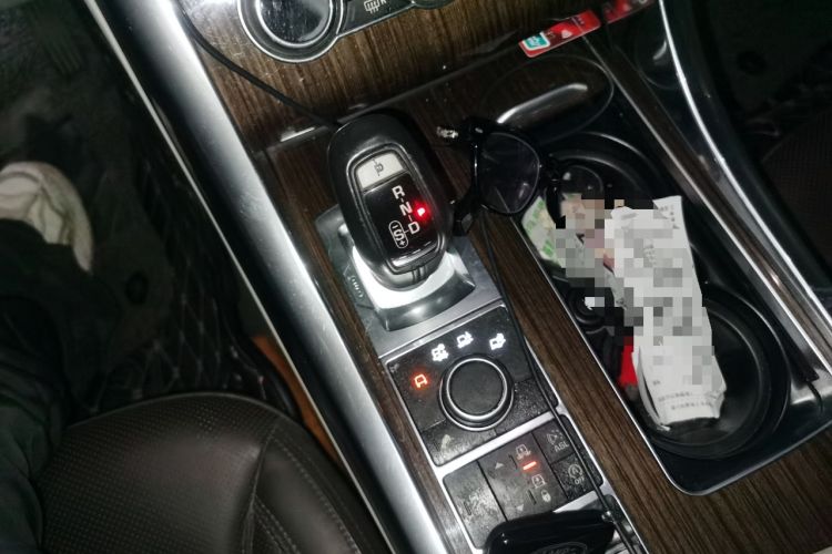 Used Land Rover Range Sport 2015 3.0 SC V6 HSE Gear Lever