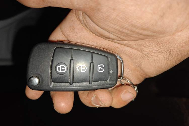 Used Farizon Xingxiang V 2024 Star Enjoy V6E Feature Edition Zhixin 46.08 kWh Vehicle Key