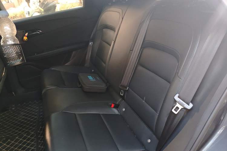 Used MG 4 EV 2023 415 km Range Sea-Faring Champion Edition
