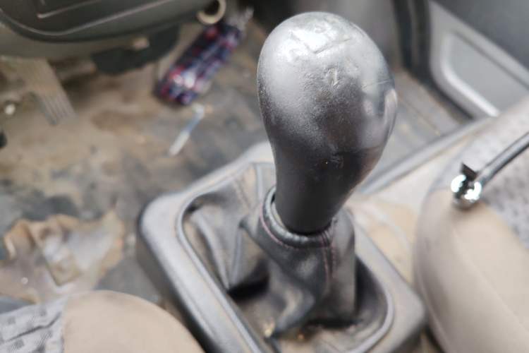 Used Wuling Zhiguang 2015 1.2L Practical LS-I Model Gear Lever