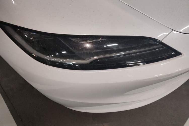 Used Tesla Model 3 2025 Rear-Wheel-Drive Version
