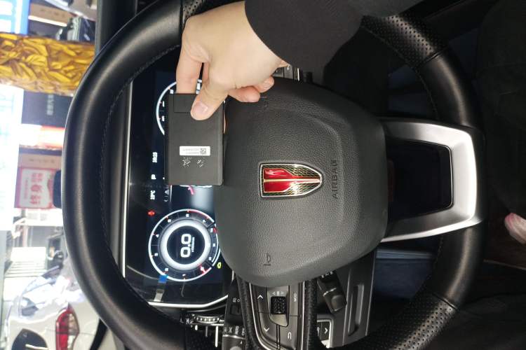 Used Hongqi HS5 2022 Revised Version 2.0T Smart Connect Flagship Edition
