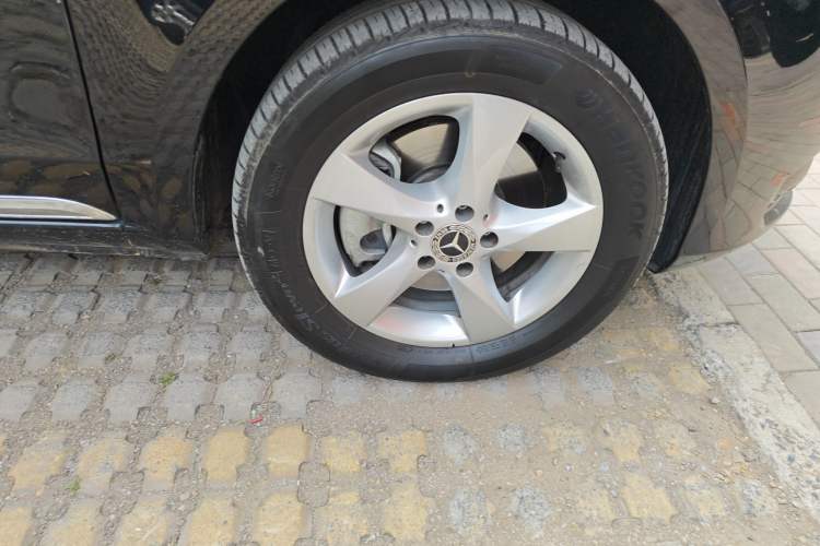 Used Mercedes-Benz Vito 2018 2.0T Elite Version 7 Seats China V Emission Standard
