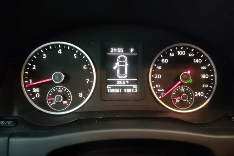 Used Volkswagen Tiguan L 2016 300TSI Automatic Two-Wheel Drive Trend Edition