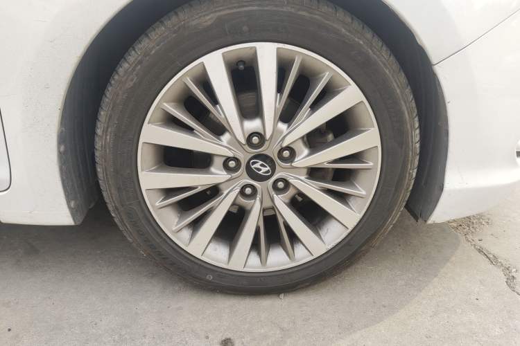 Used Hyundai Mistra 2017 1.8L Automatic Smart GLS China V Standard Right Front Wheel Hub