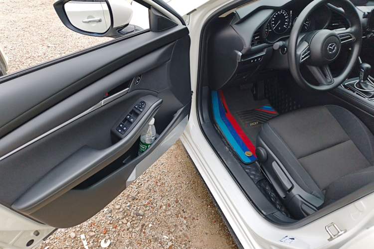 Used Mazda 3 Axela 2023 2.0L Automatic Zhiqing Edition