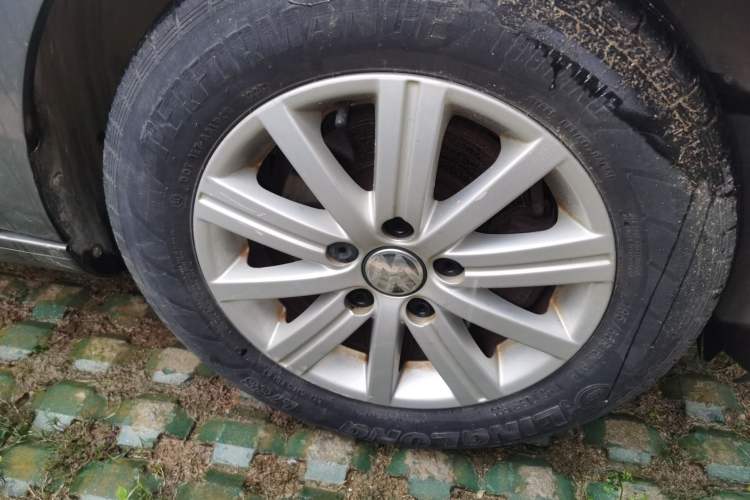 Used Volkswagen Golf 2011 1.6L Automatic Fashion Edition
