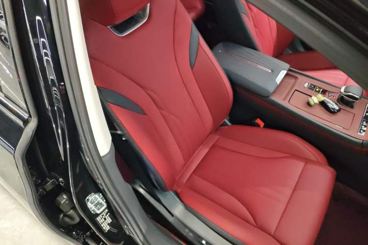 Used Hongqi H6 2024 2.0T ZhiMei Edition
