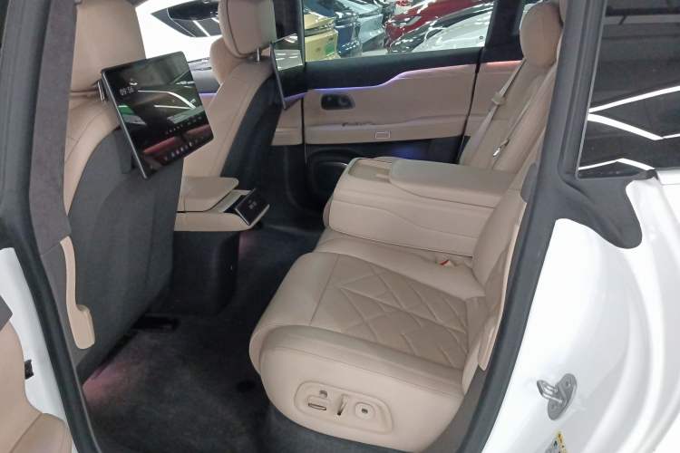 Used Nio ET7 2024 100kWh Executive Signature Edition
