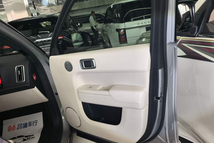 Used Li Auto L9 2022 Max model
