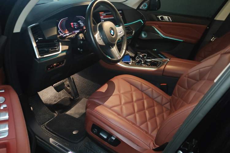 Used BMW X5 2022 Restyled xDrive 30Li Luxury Version M Sport Package
