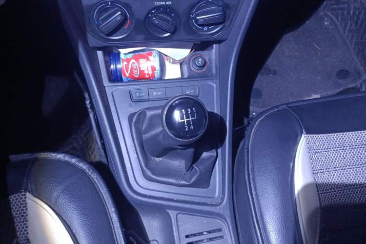 Used Volkswagen Lavida 2019 Lavida Start 1.5L Manual Fashion Edition China VI Standard Gear Lever