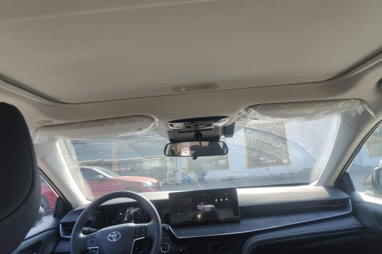 Used Toyota Camry 2026 Model Dual-Engine 2.0HSE Sport Lite Edition
