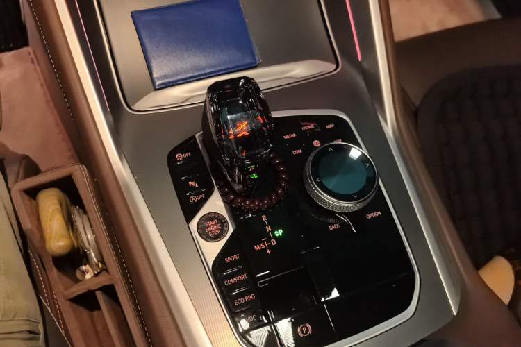 Used BMW X6 2022 Restyled xDrive30i M Sport Package Gear Lever