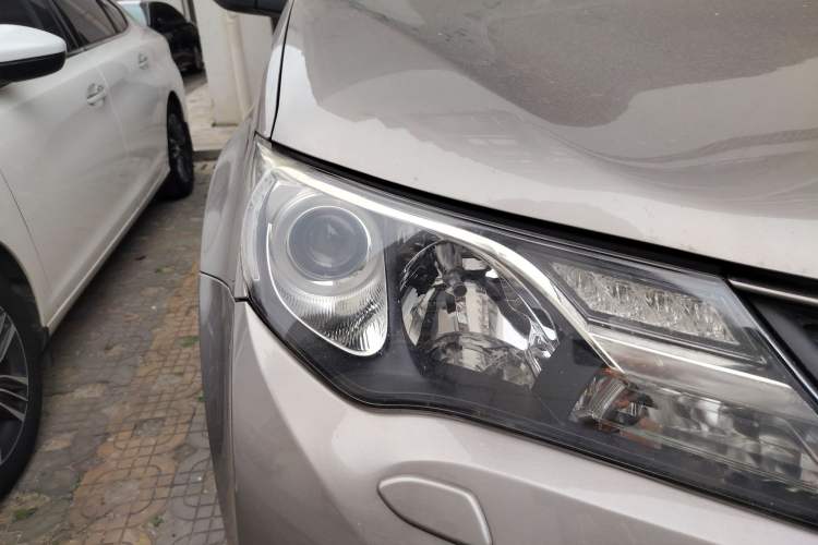 Used Toyota RAV4 2015 2.5L Automatic 4x4 Elite Edition