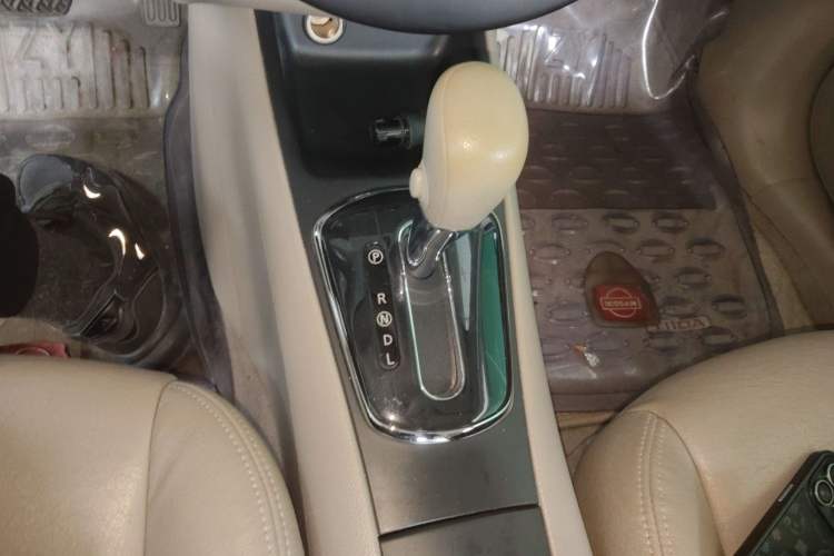 Used Nissan Tiida 2011 1.6L CVT Comfort Model Gear Lever
