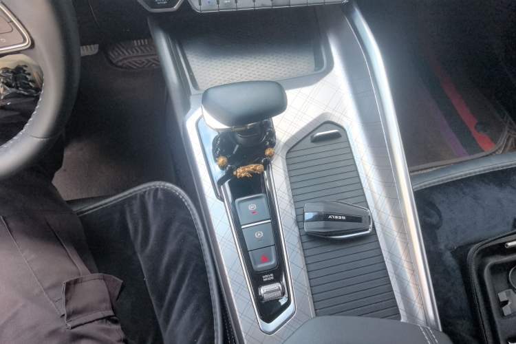 Used Geely Auto Preface 2021 2.0TD Elite Edition Gear Lever