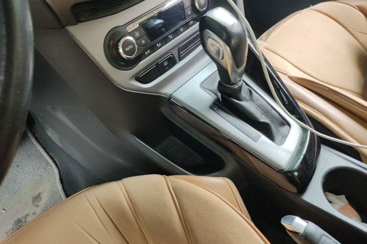 Used Ford Focus 2012 Sedan 1.6L Automatic Fashion Edition