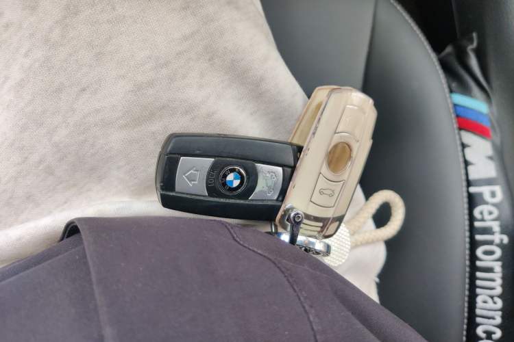 Used BMW X1 2014 sDrive18i Fashion Model Vehicle Key