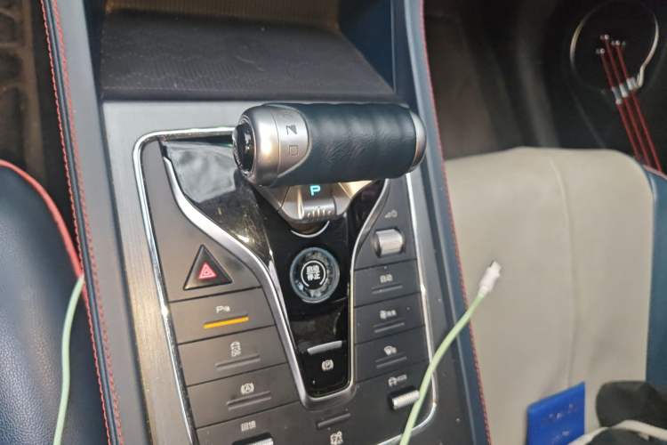 Used BYD Yuan PLUS 2022 430 km Luxury Version Gear Lever