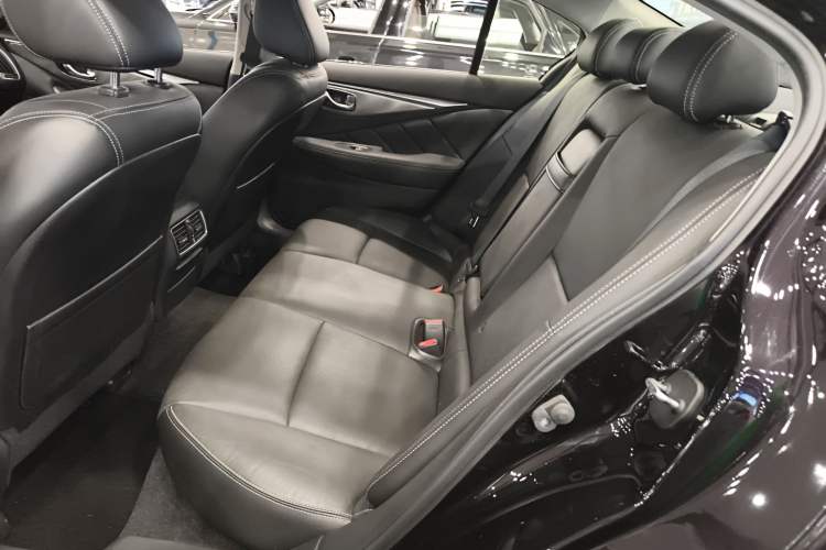 Used Infiniti Q50 2014 3.7L Comfort Edition Left Rear Seat