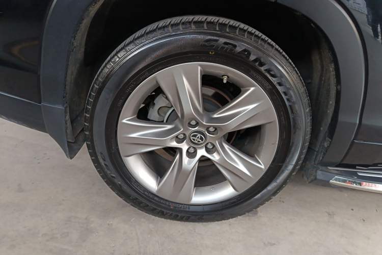 Used Toyota Highlander 2018 2.0T Four-Wheel Drive Prestige Version 7 Seats China VI Standard
