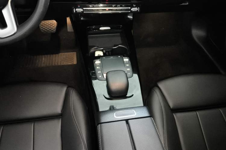 Used Mercedes-Benz A-Class 2021 A 200 L Sport Sedan Dynamic Model Gear Lever