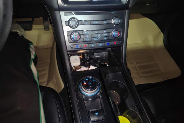 Used Ford Taurus 2015 EcoBoost 245 Fashion Edition
