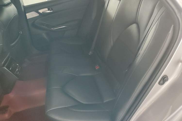 Used Toyota Avalon 2019 2.0L XLE Premium Edition China VI