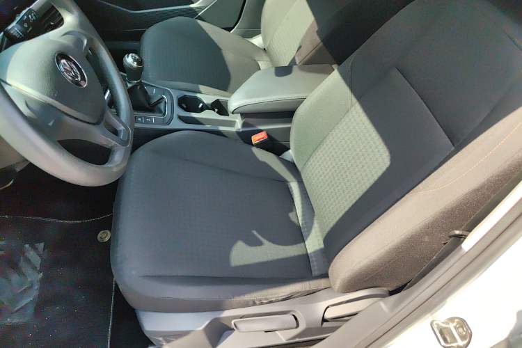 Used Volkswagen Bora 2020 1.5L Manual Fashion Edition
