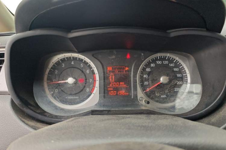 Used Venucia R50X 2013 1.6L Manual Model
