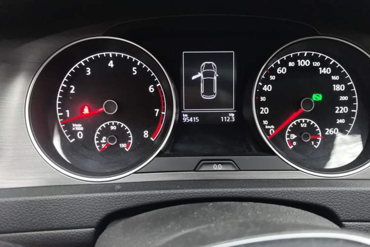 Used Volkswagen Golf 2014 1.4TSI Automatic Luxury Model Instrument Cluster
