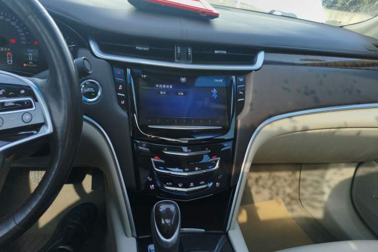 Used Cadillac XTS 2014 28T Luxury Model
