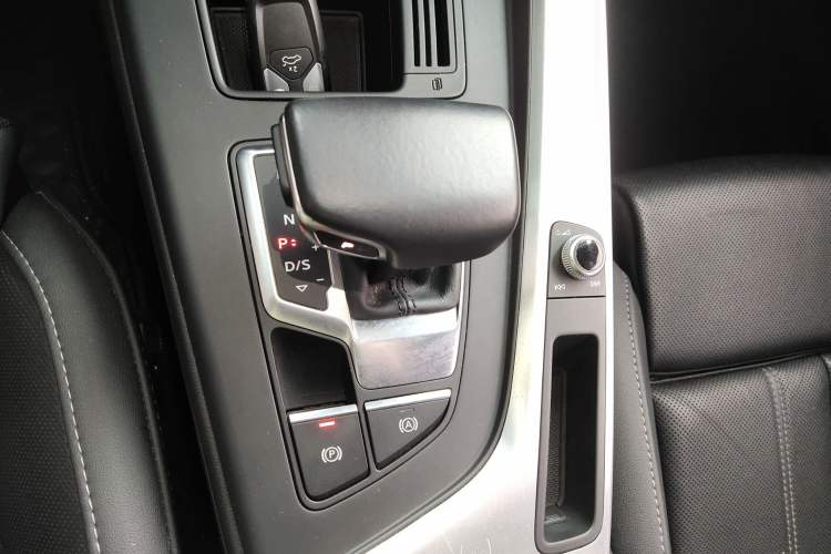 Used Audi A4L 2020 40 TFSI Fashion Dynamic Model