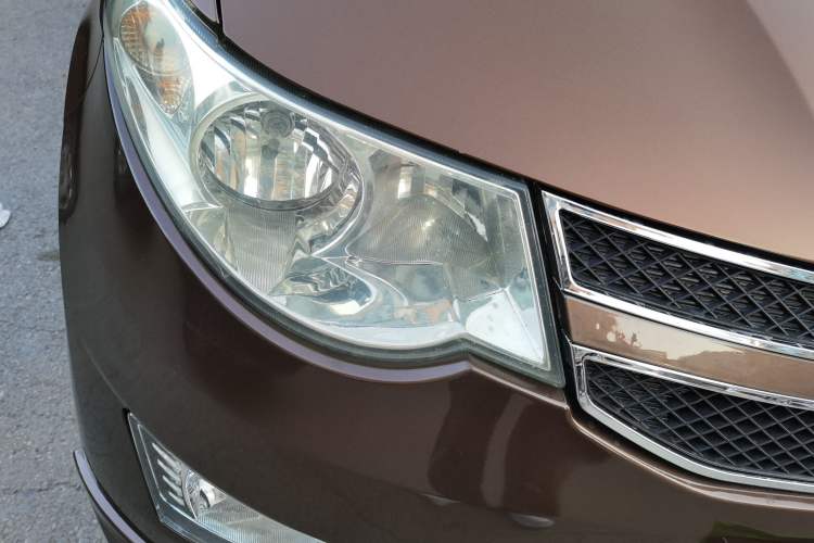 Used Wuling Hongguang 2015 1.5L S Basic Version China V Standard Right Front Headlight