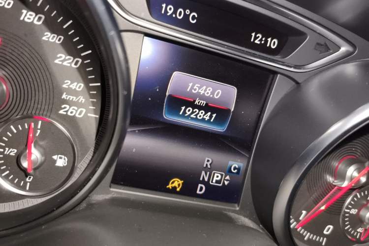 Used Mercedes-Benz GLA 2017 GLA 220 4MATIC Fashion Model Odometer Close Up