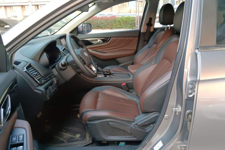 Used Dongfeng Aeolus AX7 2018 Classic 1.6T Automatic Elite Model