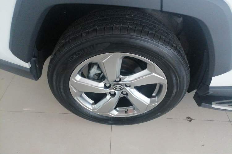 Used Toyota RAV4 2021 2.0L CVT 4x4 Trend Edition
