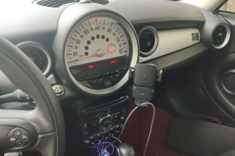 Used MINI 2011 1.6L COOPER Fun
