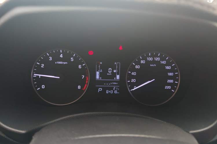 Used Hyundai ix25 2015 1.6L Automatic Two-Wheel Drive Smart GLS Trim Instrument Cluster