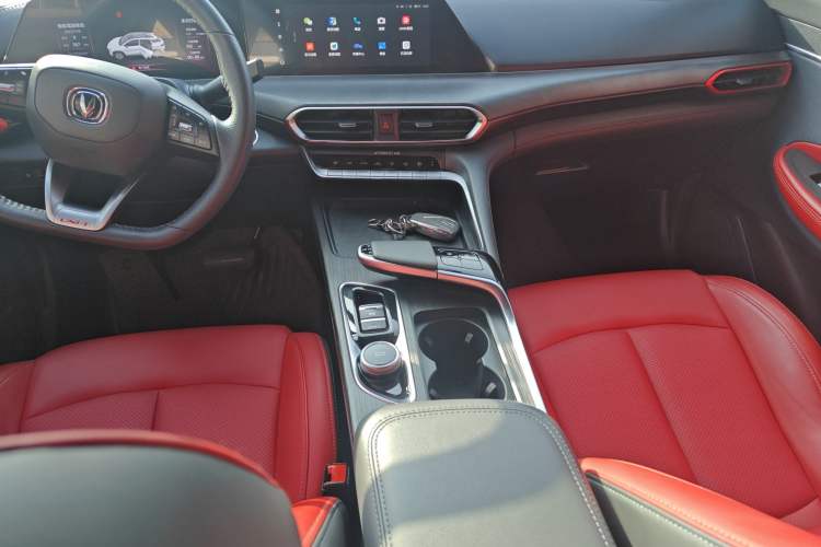 Used CHANGAN UNI-T 2020 1.5T Prestige Version
