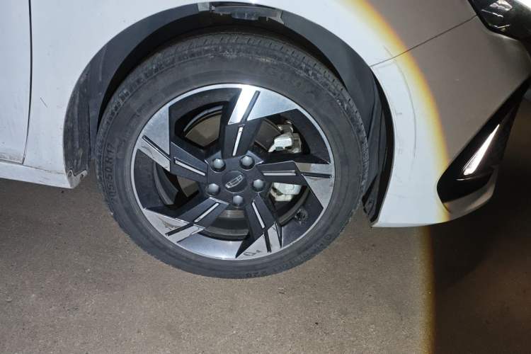 Used Geely Auto Emgrand L HiP 2022 1.5TD-DHT Pro 100KM Super Rui Right Front Wheel Hub