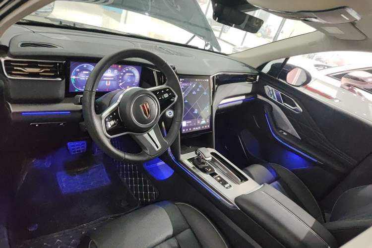 Used Hongqi HS7 PHEV 2024 2.0T PHEV Four-Wheel Drive Flagship Edition 6 Seats
