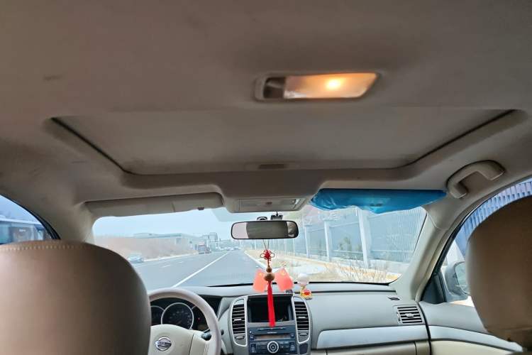 Used Nissan Sylphy 2018 Classic 1.6XE+ Manual Luxury Edition Headliner