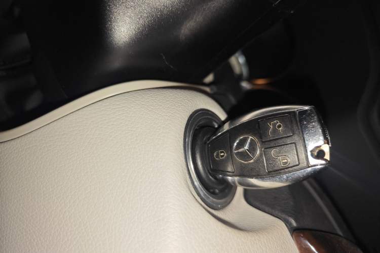 Used Mercedes-Benz C-Class 2013 C 260 CGI Elegant Model
