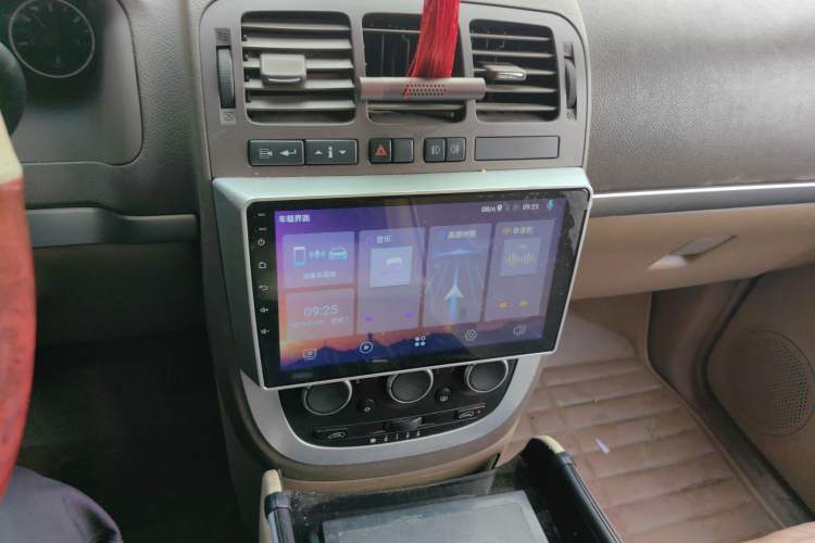 Used Buick GL8 2014 2.4L Classic Edition Audio And AC Panel